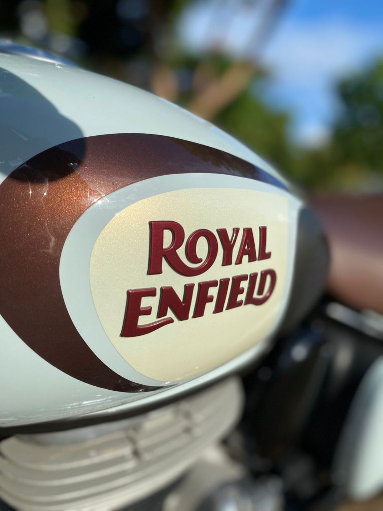 ROYAL ENFIELD  CLASSIC 350 2022/2023 - Chibiu Motos - Motos Nacionais e Importadas, Oficina Especializada, Loja de PeÃ§as, AcessÃ³rios e Boutique - Patos de Minas/MG