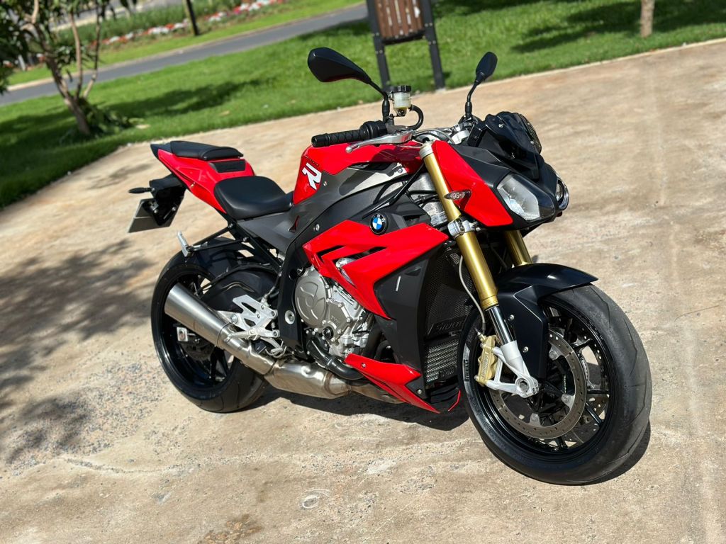 BMW S 1000 R 2015/2015 - Chibiu Motos - Motos Nacionais e Importadas, Oficina Especializada, Loja de PeÃ§as, AcessÃ³rios e Boutique - Patos de Minas/MG