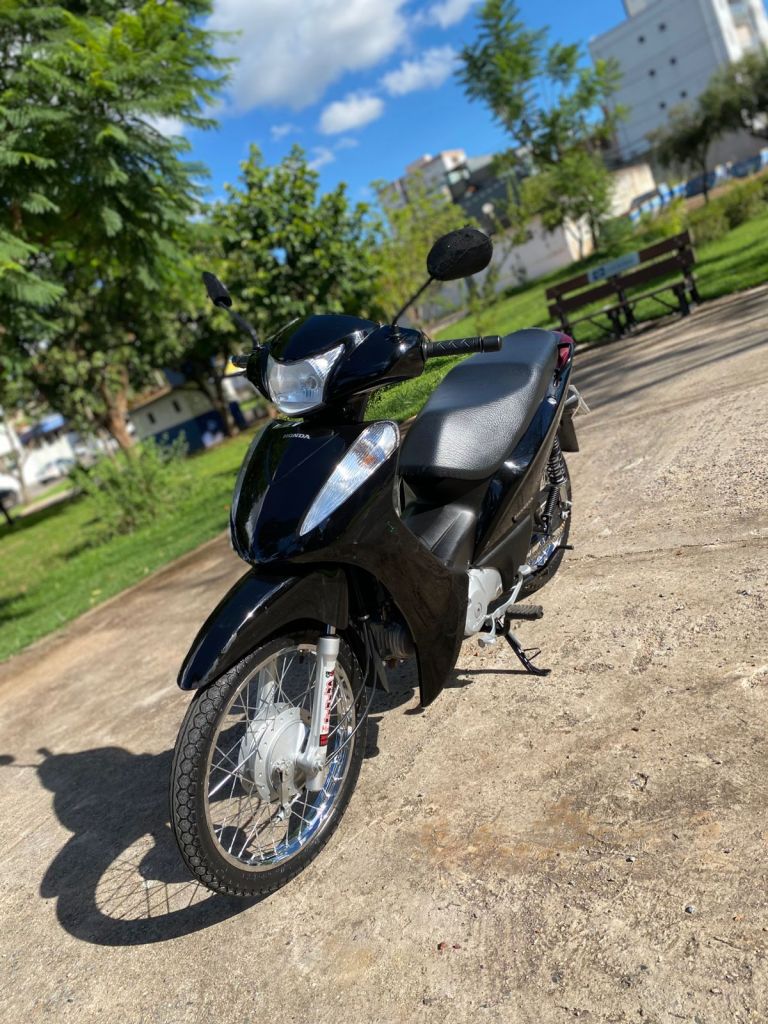 Honda Biz 125 2013/2013 - Chibiu Motos - Motos Nacionais e Importadas, Oficina Especializada, Loja de PeÃ§as, AcessÃ³rios e Boutique - Patos de Minas/MG