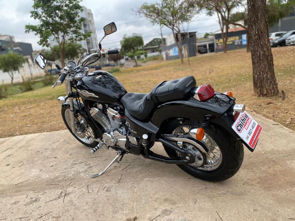 Honda SHADOW 600 2004/2004 - Chibiu Motos - Motos Nacionais e Importadas, Oficina Especializada, Loja de PeÃ§as, AcessÃ³rios e Boutique - Patos de Minas/MG