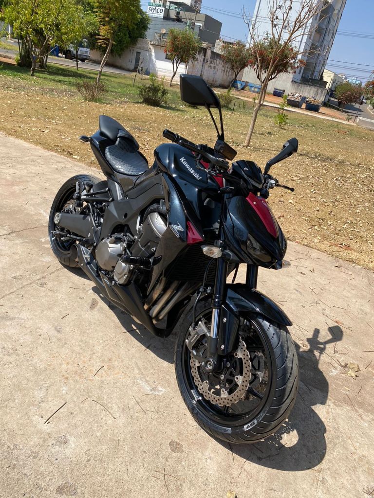 Kawasaki Z 1000 2014/2015 - Chibiu Motos - Motos Nacionais e Importadas, Oficina Especializada, Loja de PeÃ§as, AcessÃ³rios e Boutique - Patos de Minas/MG