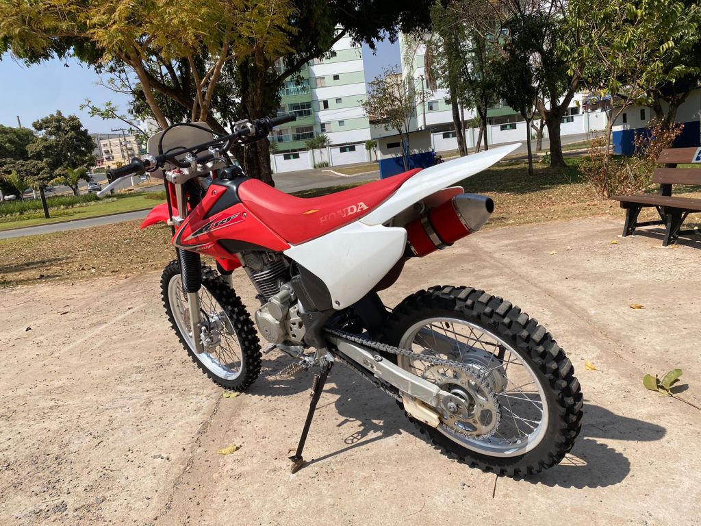 Honda CRF 230 2014/2014 - Chibiu Motos - Motos Nacionais e Importadas, Oficina Especializada, Loja de PeÃ§as, AcessÃ³rios e Boutique - Patos de Minas/MG