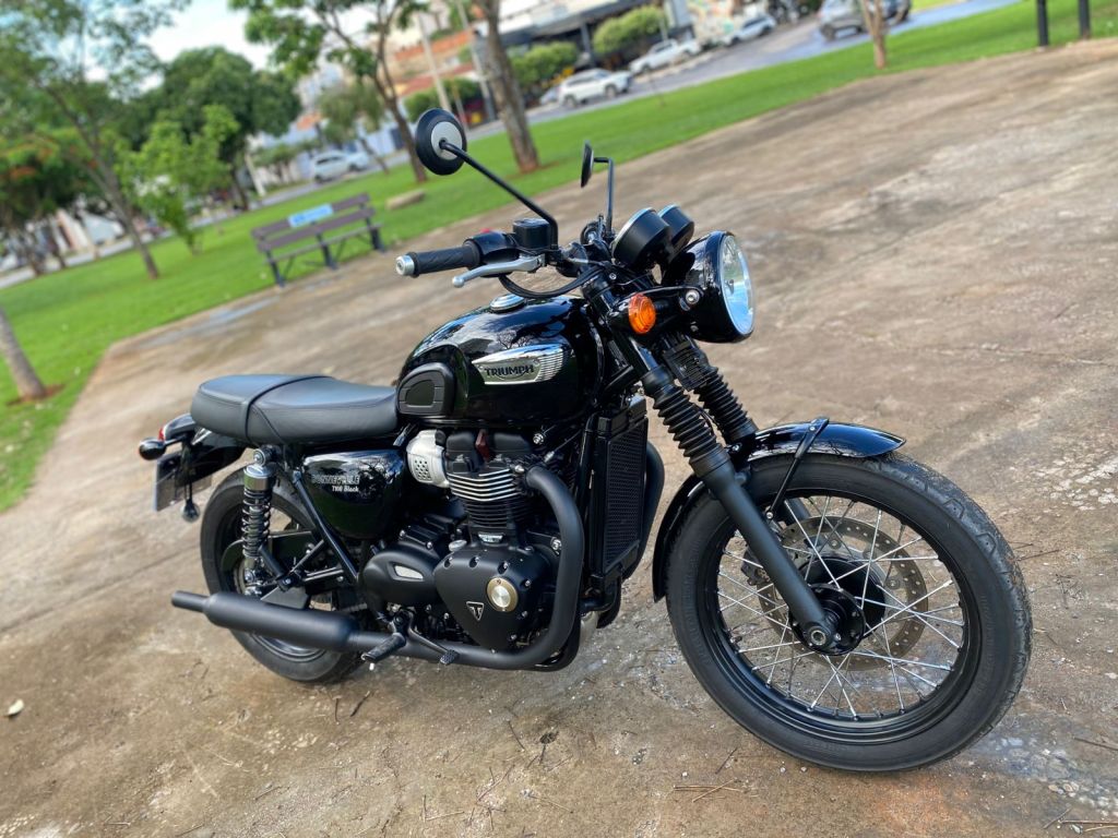 Triumph BONNEVILLE T 100  2018/2019 - Chibiu Motos - Motos Nacionais e Importadas, Oficina Especializada, Loja de PeÃ§as, AcessÃ³rios e Boutique - Patos de Minas/MG