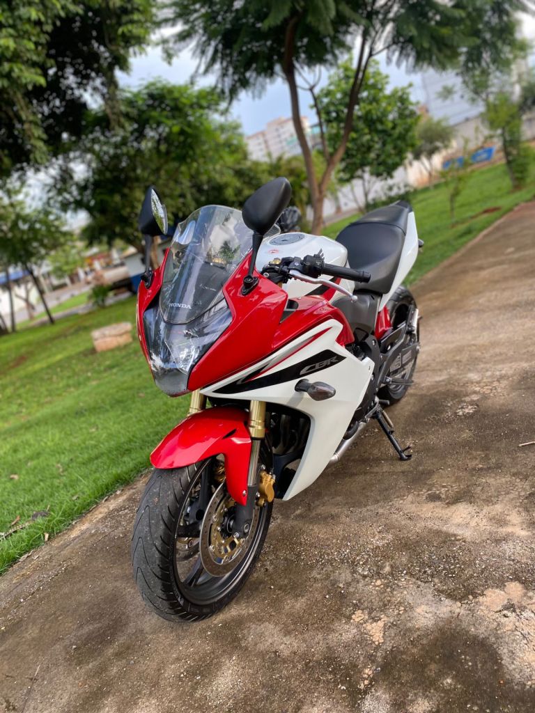 Honda CBR 600 F 2013/2013 - Chibiu Motos - Motos Nacionais e Importadas, Oficina Especializada, Loja de PeÃ§as, AcessÃ³rios e Boutique - Patos de Minas/MG