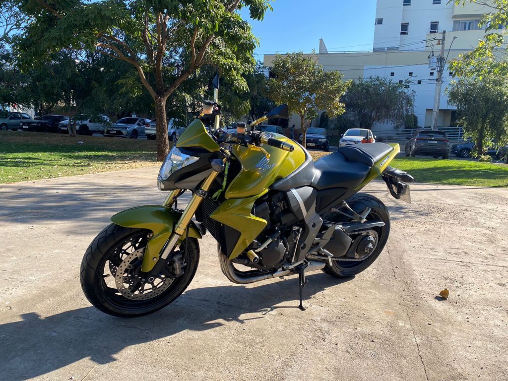 Honda CB 1000 2012/2012 - Chibiu Motos - Motos Nacionais e Importadas, Oficina Especializada, Loja de PeÃ§as, AcessÃ³rios e Boutique - Patos de Minas/MG