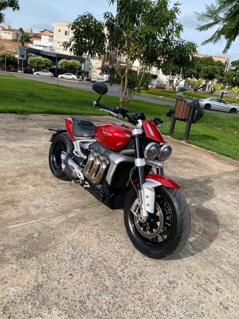 Triumph ROCKET 3R 2021/2022 - Chibiu Motos - Motos Nacionais e Importadas, Oficina Especializada, Loja de PeÃ§as, AcessÃ³rios e Boutique - Patos de Minas/MG