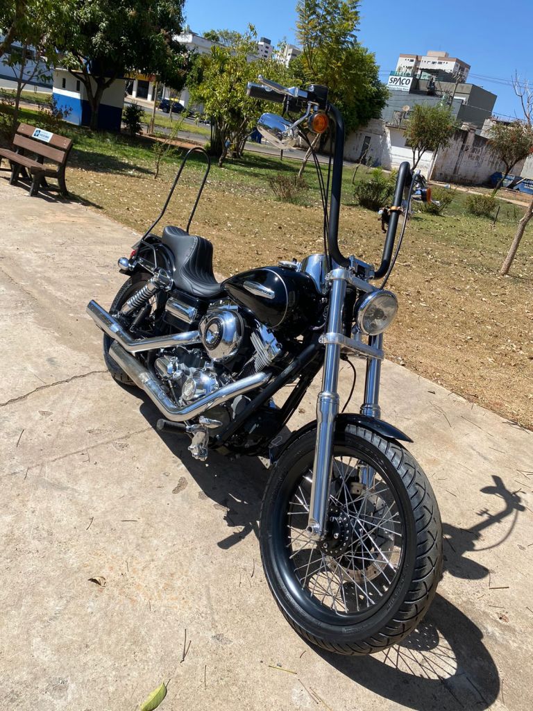 Harley-Davidson SUPER GLIDE  2010/2010 - Chibiu Motos - Motos Nacionais e Importadas, Oficina Especializada, Loja de PeÃ§as, AcessÃ³rios e Boutique - Patos de Minas/MG