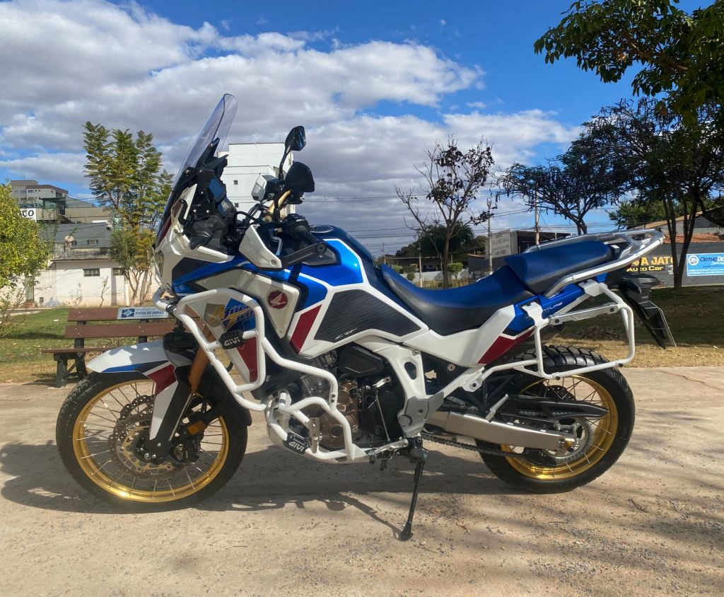 Honda AFRICA TWIN  2022/2022 - Chibiu Motos - Motos Nacionais e Importadas, Oficina Especializada, Loja de PeÃ§as, AcessÃ³rios e Boutique - Patos de Minas/MG