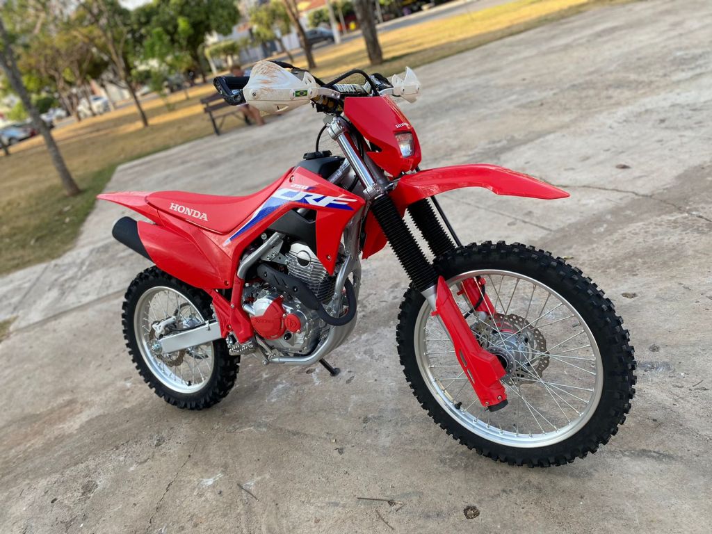 Honda CRF 250 2024/2024 - Chibiu Motos - Motos Nacionais e Importadas, Oficina Especializada, Loja de PeÃ§as, AcessÃ³rios e Boutique - Patos de Minas/MG