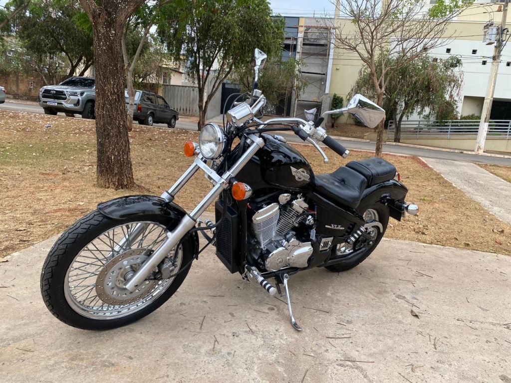 Honda SHADOW 600 2004/2004 - Chibiu Motos - Motos Nacionais e Importadas, Oficina Especializada, Loja de PeÃ§as, AcessÃ³rios e Boutique - Patos de Minas/MG