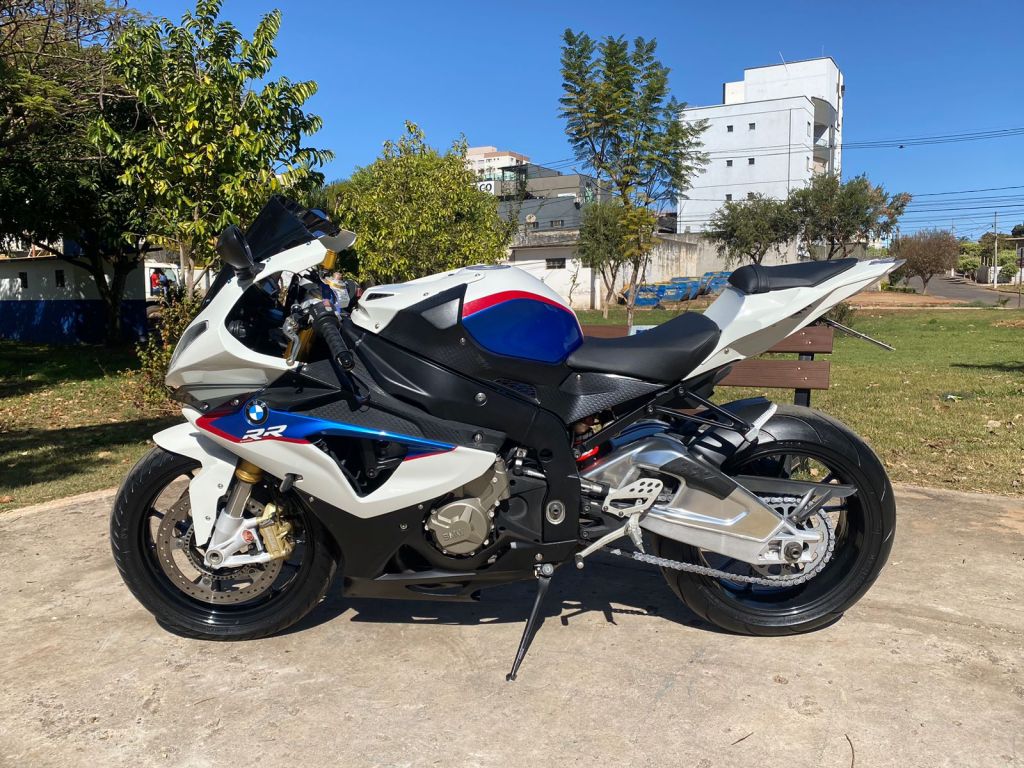 BMW S 1000 RR 2011/2012 - Chibiu Motos - Motos Nacionais e Importadas, Oficina Especializada, Loja de PeÃ§as, AcessÃ³rios e Boutique - Patos de Minas/MG