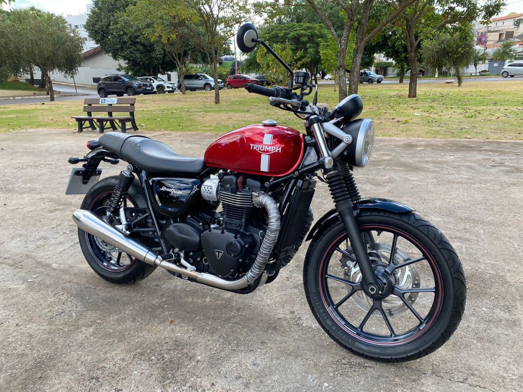 Triumph STREET TWIN  2017/2017 - Chibiu Motos - Motos Nacionais e Importadas, Oficina Especializada, Loja de PeÃ§as, AcessÃ³rios e Boutique - Patos de Minas/MG