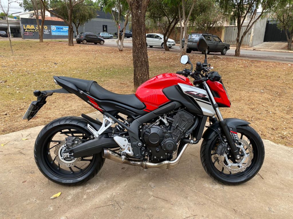 Honda CB 650 F  2018/2018 - Chibiu Motos - Motos Nacionais e Importadas, Oficina Especializada, Loja de PeÃ§as, AcessÃ³rios e Boutique - Patos de Minas/MG