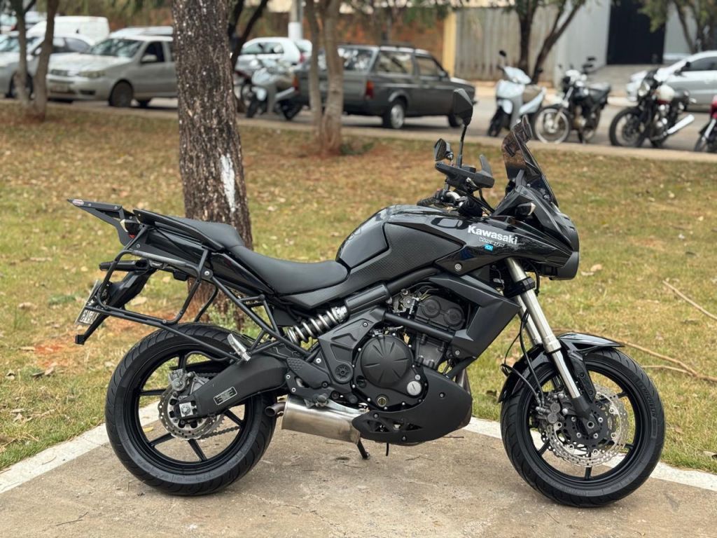 Kawasaki Versys 650 2011/2012 - Chibiu Motos - Motos Nacionais e Importadas, Oficina Especializada, Loja de PeÃ§as, AcessÃ³rios e Boutique - Patos de Minas/MG