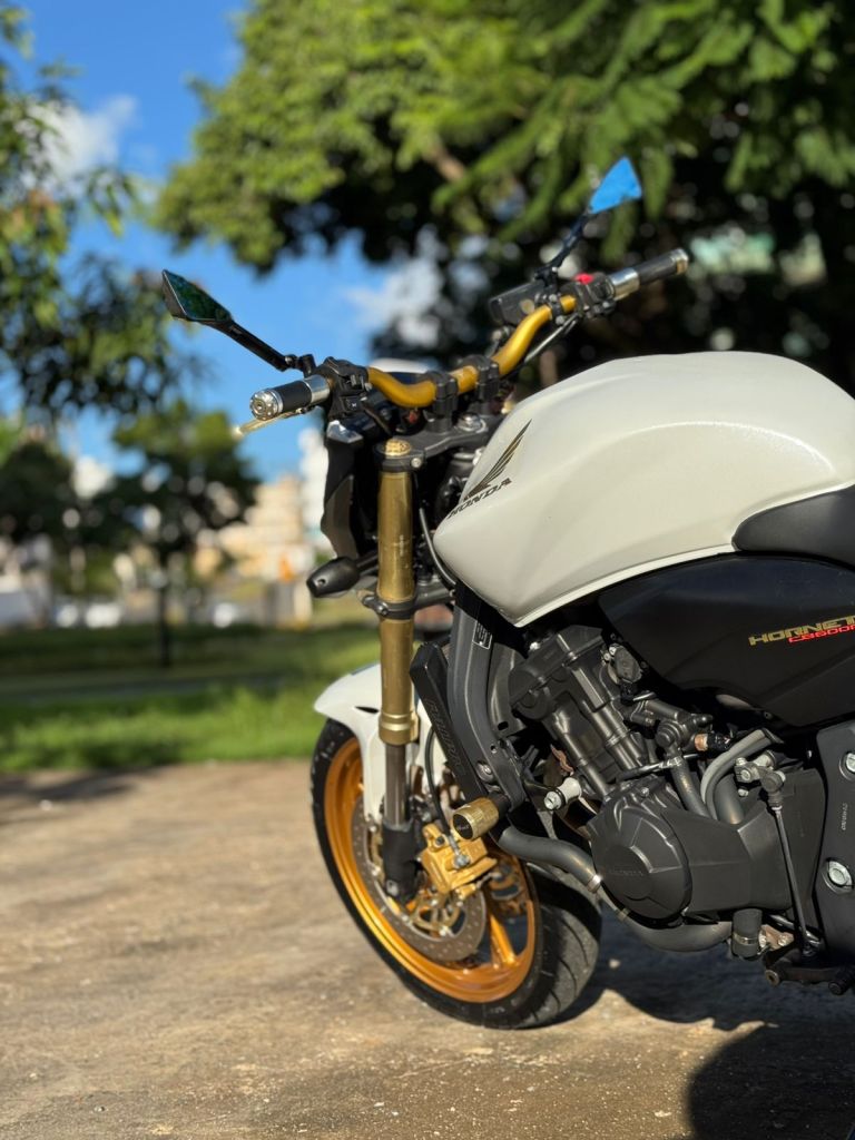 Honda CB 600 Hornet 2011/2012 - Chibiu Motos - Motos Nacionais e Importadas, Oficina Especializada, Loja de PeÃ§as, AcessÃ³rios e Boutique - Patos de Minas/MG