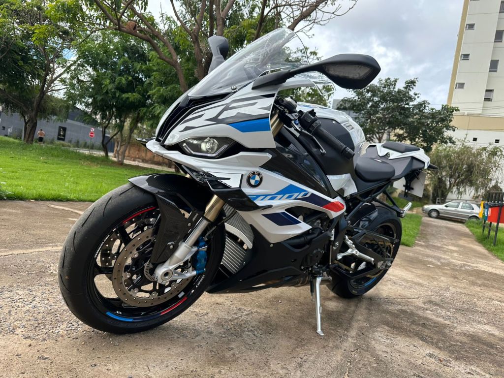 BMW S 1000 RR 2023/2024 - Chibiu Motos - Motos Nacionais e Importadas, Oficina Especializada, Loja de PeÃ§as, AcessÃ³rios e Boutique - Patos de Minas/MG