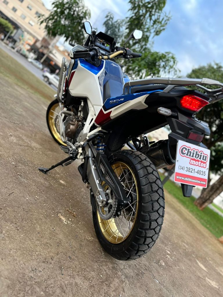 Honda AFRICA TWIN  2021/2021 - Chibiu Motos - Motos Nacionais e Importadas, Oficina Especializada, Loja de PeÃ§as, AcessÃ³rios e Boutique - Patos de Minas/MG