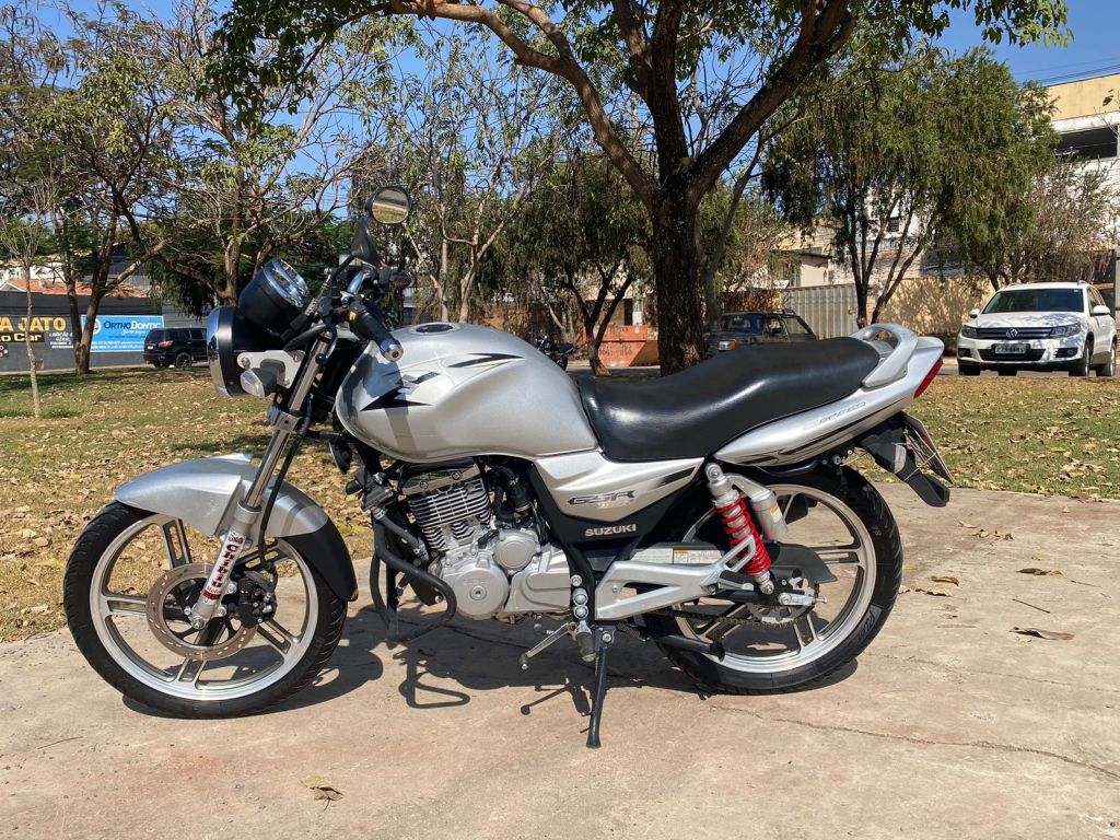 Suzuki GSR 150i  2012/2013 - Chibiu Motos - Motos Nacionais e Importadas, Oficina Especializada, Loja de PeÃ§as, AcessÃ³rios e Boutique - Patos de Minas/MG