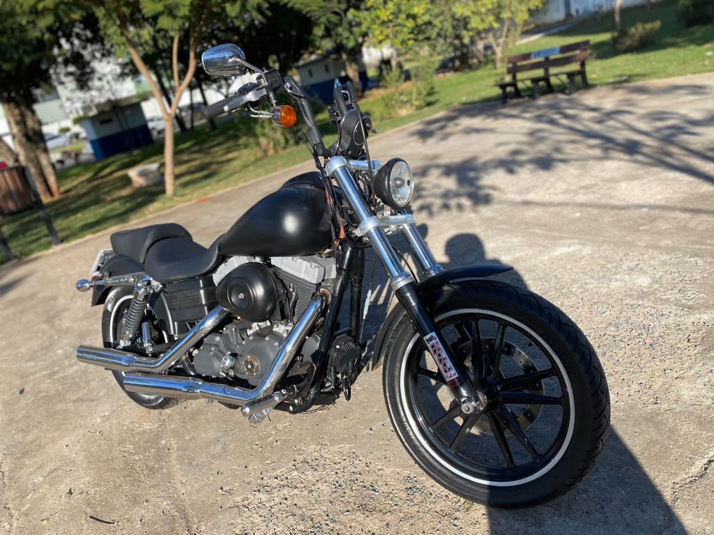 Harley-Davidson Dyna Super Glide 1600 2008/2008 - Chibiu Motos - Motos Nacionais e Importadas, Oficina Especializada, Loja de PeÃ§as, AcessÃ³rios e Boutique - Patos de Minas/MG