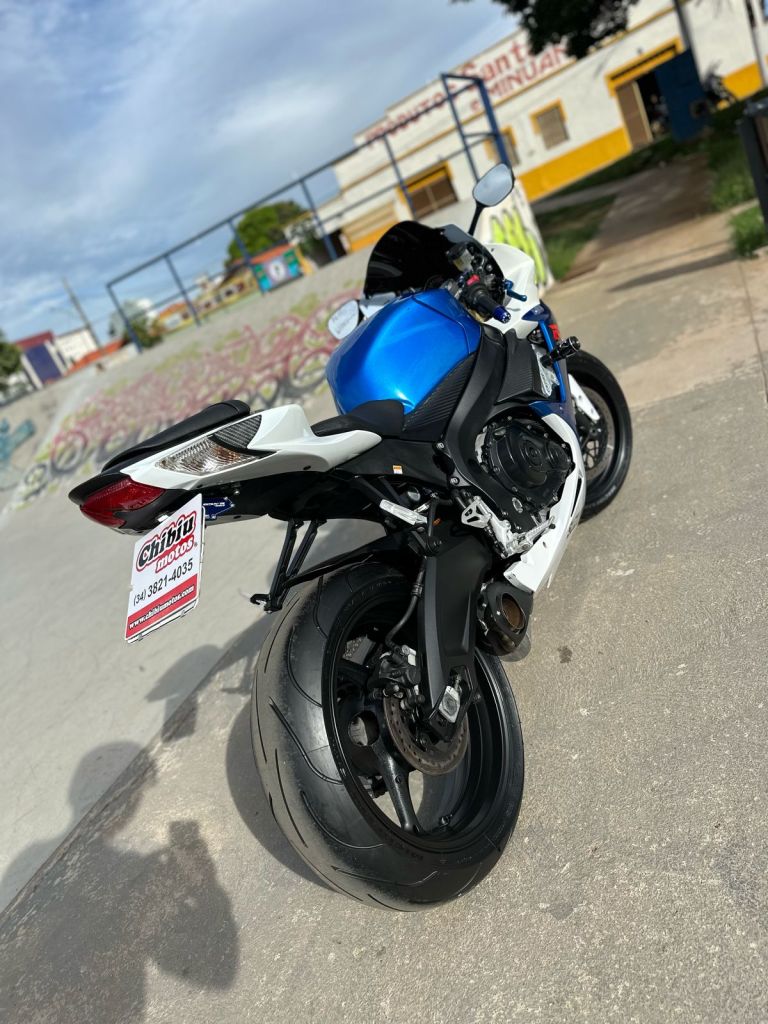 Suzuki GSX 750 R 2014/2015 - Chibiu Motos - Motos Nacionais e Importadas, Oficina Especializada, Loja de Peças, Acessórios e Boutique - Patos de Minas/MG