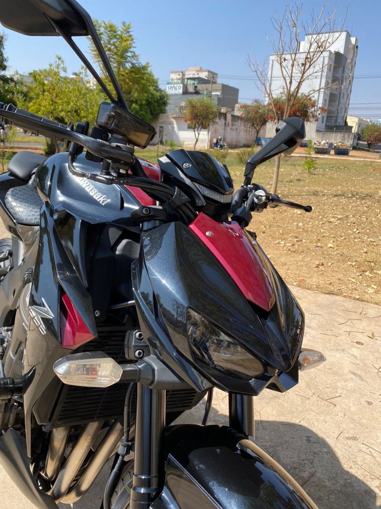 Kawasaki Z 1000 2014/2015 - Chibiu Motos - Motos Nacionais e Importadas, Oficina Especializada, Loja de PeÃ§as, AcessÃ³rios e Boutique - Patos de Minas/MG